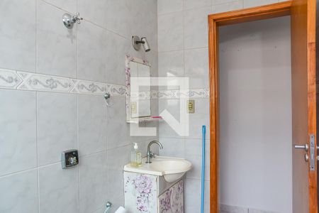 Casa à venda com 153m², 2 quartos e 2 vagasBanheiro