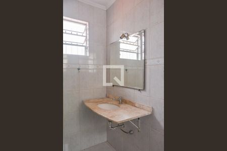 Casa à venda com 153m², 2 quartos e 2 vagasBanheiro da Suíte