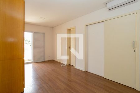Casa à venda com 109m², 2 quartos e 2 vagasSuíte 2