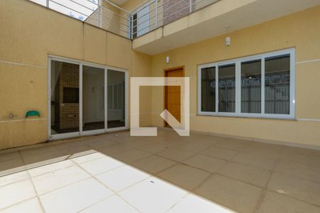 Casa à venda com 109m², 2 quartos e 2 vagasGaragem