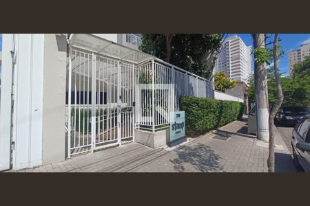 Apartamento à venda com 33m², 1 quarto e sem vaga Apartamento à venda com 33m², 1 quarto e sem vagaFachada