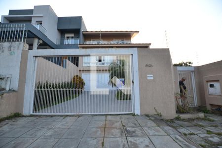 Casa à venda com 330m², 4 quartos e 3 vagasFachada