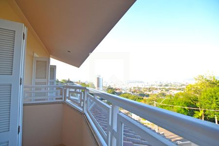 Casa à venda com 330m², 4 quartos e 3 vagasVista