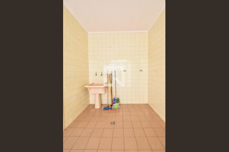 Casa à venda com 150m², 3 quartos e 2 vagasLavanderia 