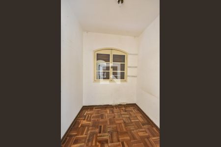 Casa à venda com 150m², 3 quartos e 2 vagasQuarto de Serviços 