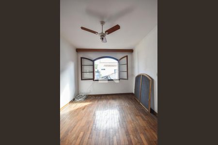 Casa à venda com 150m², 3 quartos e 2 vagasQuarto 02