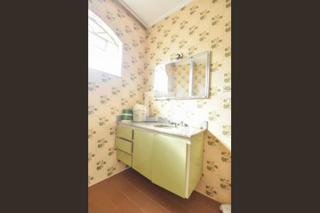 Casa à venda com 150m², 3 quartos e 2 vagasBanheiro 02