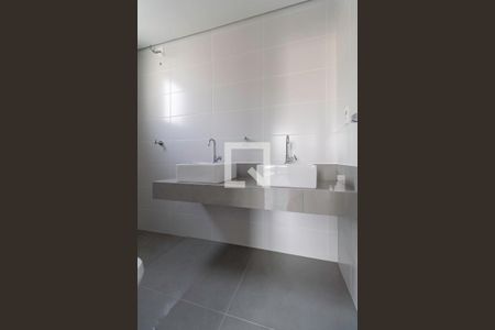 Apartamento à venda com 163m², 4 quartos e 3 vagasBanheiro da suíte 1