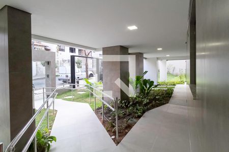 Apartamento à venda com 102m², 3 quartos e 2 vagasEntrada