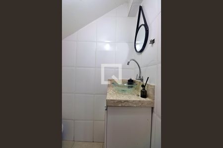 Casa à venda com 184m², 3 quartos e 4 vagasBanheiro do Quarto 2 - Suíte 2