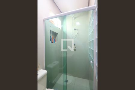 Banheiro do Quarto 1 - Suíte 1 de casa à venda com 3 quartos, 184m² em Santa Teresinha, Santo André