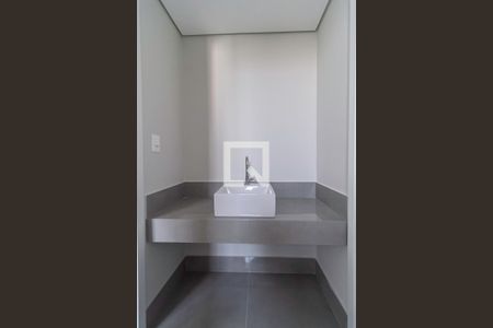 Apartamento à venda com 102m², 4 quartos e 2 vagasBanheiro das semi suítes 1 e 2 