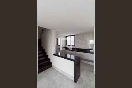 Apartamento à venda com 205m², 4 quartos e 4 vagasCozinha