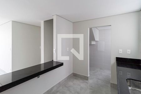 Apartamento à venda com 205m², 4 quartos e 4 vagasCozinha