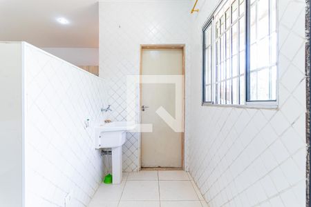 Casa para alugar com 100m², 2 quartos e sem vagaLavanderia