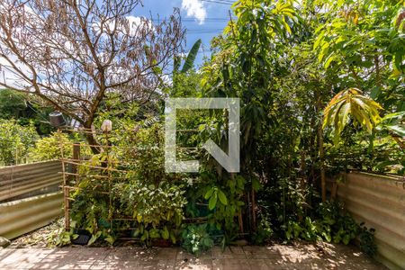 Casa para alugar com 100m², 2 quartos e sem vagaQuintal