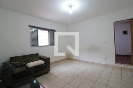 Sala de casa para alugar com 2 quartos, 70m² em Vila Bertioga, São Paulo