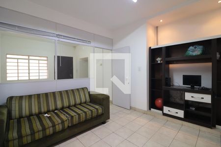 Sala de casa para alugar com 2 quartos, 70m² em Vila Bertioga, São Paulo