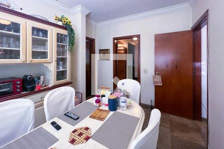 Apartamento à venda com 222m², 3 quartos e 3 vagasCopa