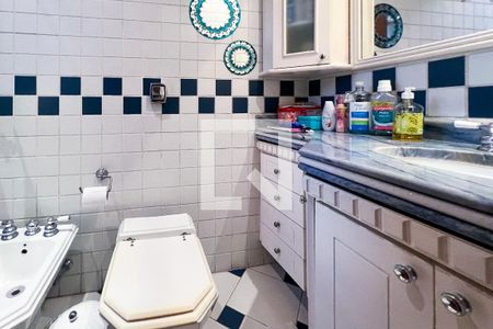 Apartamento à venda com 222m², 3 quartos e 3 vagasBanheiro da Suíte 3