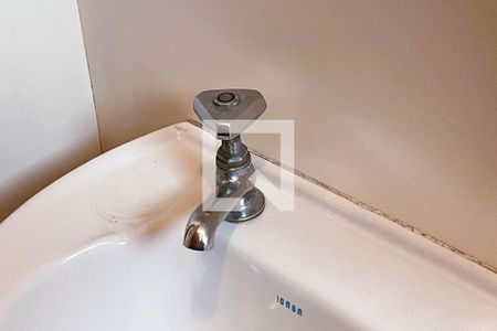 Apartamento à venda com 222m², 3 quartos e 3 vagasBanheiro de Serviço