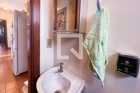 Apartamento à venda com 222m², 3 quartos e 3 vagasBanheiro de Serviço