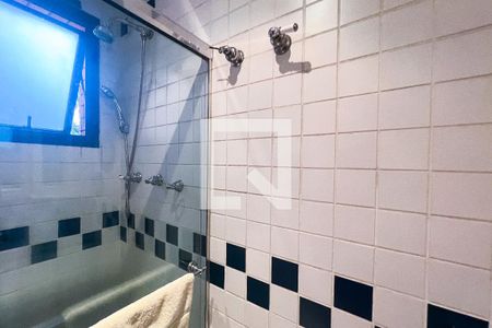 Apartamento à venda com 222m², 3 quartos e 3 vagasBanheiro da Suíte 3