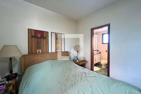 Apartamento à venda com 222m², 3 quartos e 3 vagasSuíte 2