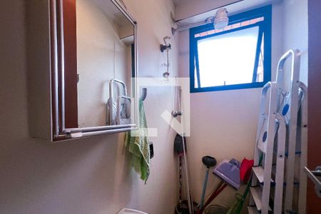 Apartamento à venda com 222m², 3 quartos e 3 vagasBanheiro de Serviço