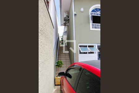 Casa à venda com 256m², 3 quartos e 4 vagas Casa à venda com 256m², 3 quartos e 4 vagasÁREA EXTERNA FRENTE