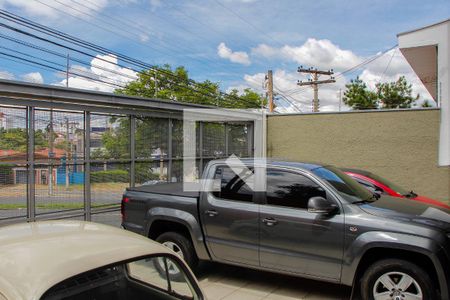 Casa à venda com 256m², 3 quartos e 4 vagas Casa à venda com 256m², 3 quartos e 4 vagasÁREA EXTERNA FRENTE