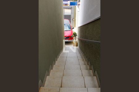 Casa à venda com 256m², 3 quartos e 4 vagas Casa à venda com 256m², 3 quartos e 4 vagasESCADARIA ACESSOS