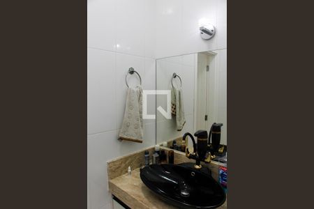 Casa à venda com 256m², 3 quartos e 4 vagas Casa à venda com 256m², 3 quartos e 4 vagasBANHEIRO SOCIAL