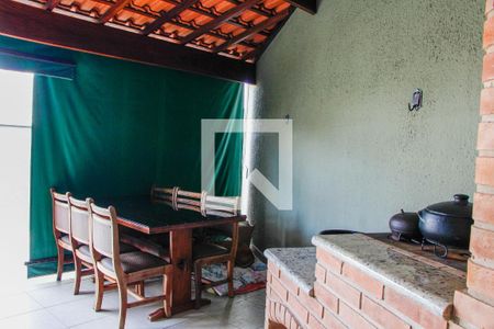 Casa à venda com 256m², 3 quartos e 4 vagas Casa à venda com 256m², 3 quartos e 4 vagasÁREA GOURMET