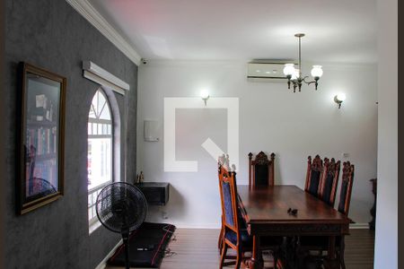 SALA de casa à venda com 3 quartos, 256m² em Jardim Chapadão, Campinas