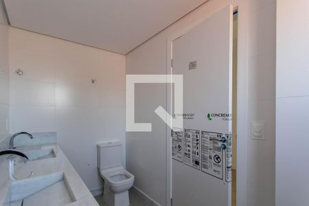 Apartamento à venda com 135m², 4 quartos e 4 vagas Apartamento à venda com 135m², 4 quartos e 4 vagasBanheiro da Suíte 2