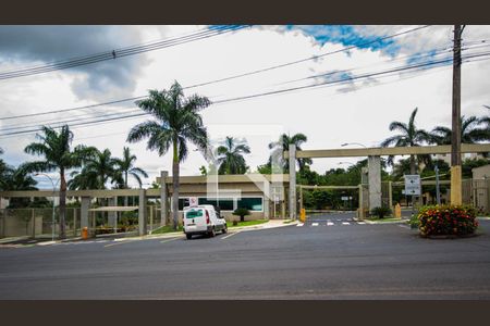 Apartamento para alugar com 47m², 2 quartos e 1 vagaFachada e portaria