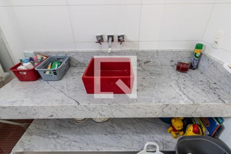 Casa de condomínio à venda com 360m², 4 quartos e 5 vagasBanheiro Social