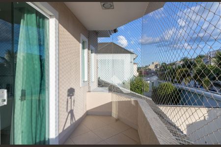 Casa de condomínio à venda com 360m², 4 quartos e 5 vagasSuíte 1 - Varanda