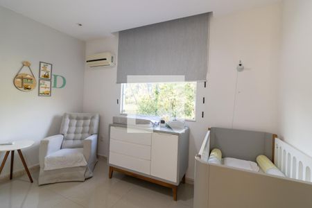 Casa de condomínio à venda com 360m², 4 quartos e 5 vagasQuarto 2