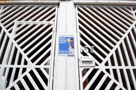 Casa à venda com 340m², 8 quartos e 3 vagas Casa à venda com 340m², 8 quartos e 3 vagasPlaca