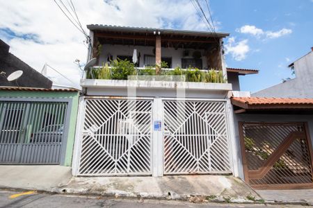 Casa à venda com 340m², 8 quartos e 3 vagas Casa à venda com 340m², 8 quartos e 3 vagasFachada