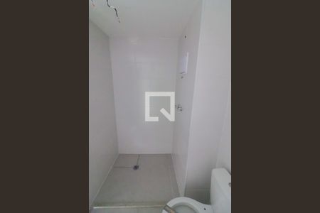 Studio à venda com 28m², 1 quarto e sem vaga Studio à venda com 28m², 1 quarto e sem vagaBanheiro