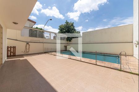 Casa à venda com 327m², 4 quartos e 11 vagasÁrea Externa