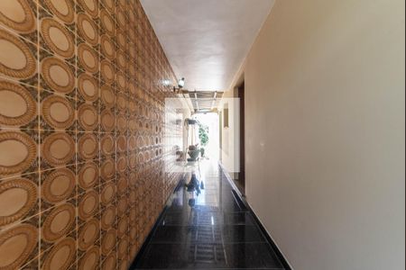 Casa à venda com 327m², 4 quartos e 11 vagasCorredor