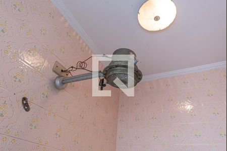 Casa à venda com 327m², 4 quartos e 11 vagasBanheiro de Serviço