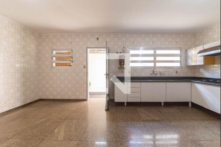 Casa à venda com 327m², 4 quartos e 11 vagasCozinha