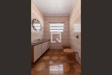 Casa à venda com 327m², 4 quartos e 11 vagasBanheiro da Suíte