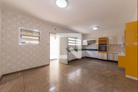 Casa à venda com 327m², 4 quartos e 11 vagasCozinha