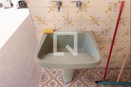 Casa à venda com 327m², 4 quartos e 11 vagasLavanderia